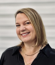 Book an Appointment with Dr. Madeline Oosthuizen for Comprehensive Aesthetic Consultation