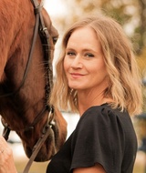 Book an Appointment with Lindsay Acheson at SHERWOOD PARK/STRATHCONA COUNTY