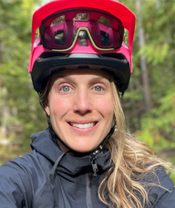 Book an Appointment with Eva Gifford for Chiropractic