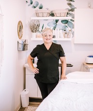 Book an Appointment with Lori Schultz for Sugaring