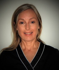 Book an Appointment with Dr. Evelyn Sedelies for Acupuncture