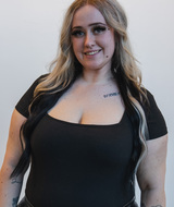 Book an Appointment with Tkia R at Fluid Salon