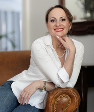 Book an Appointment with Gabriela Nowak for Face & Body Care, Anti-Stress Therapy