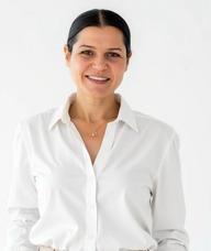 Book an Appointment with Hila Reshef for Free 10-Min Consultation with Therapist