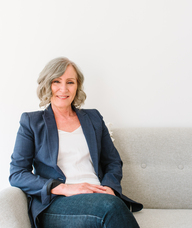 Book an Appointment with Darlynne Hildebrandt for Psychotherapy