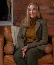 Book an Appointment with Wendy Anderson for Free Consultation