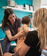 Book an Appointment with Dr. Katherine Bergeron, chiropraticienne at Chiro Estrie Brompton | Clinique familiale et sportive