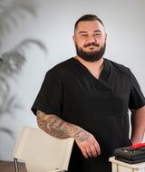 Book an Appointment with Aaron Strong at reactive massage west